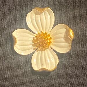 Trifari Vintage Elegant Cream enamel and Gold Flower Brooch